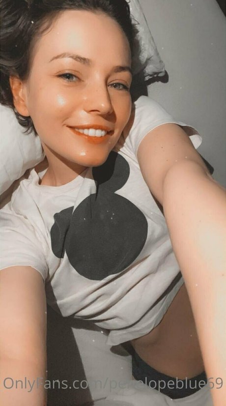 penelopeblue69 erotische top foto