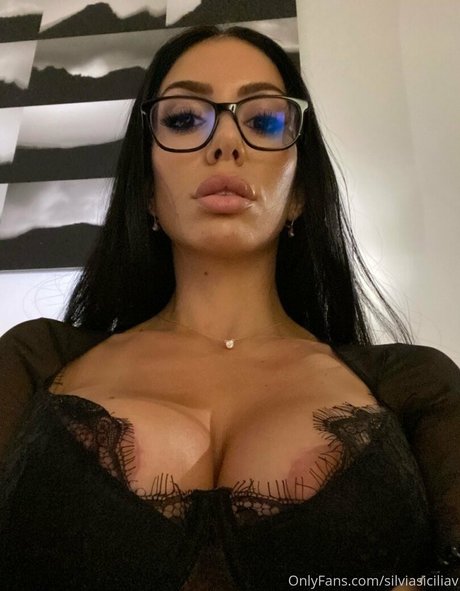 silviasiciliaxxx xxx erotische bilder