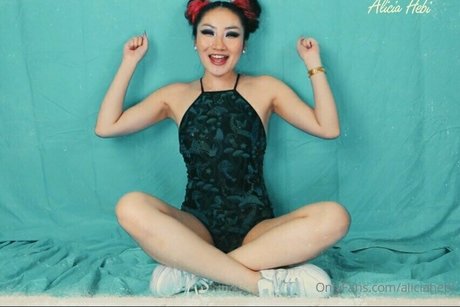 aliciahebi heiße hd bild