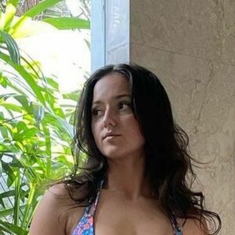 milliejane bakerr nacktheit hd foto