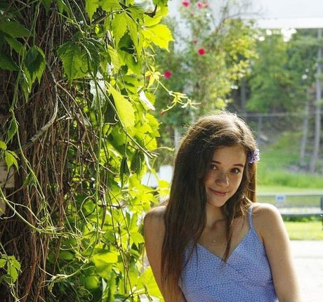 A Bit Rebecca kostenlose nackte archiv