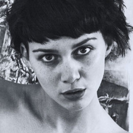 Emma Appleton kunst nackt foto