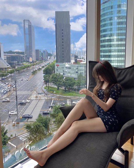 blonde kurvige onlyfans hübsche galerie