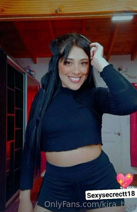 kira brunette1 heiße schöne galerie