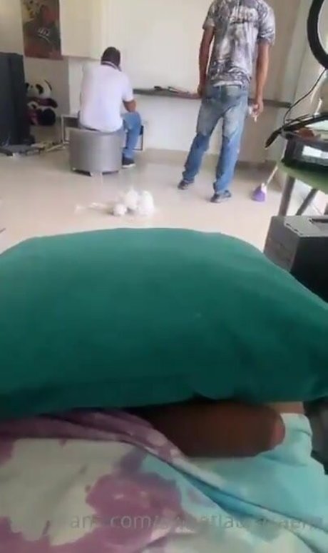 Laura Saenz exklusive schöne archiv