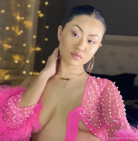 kamikolin hübsche nackte foto