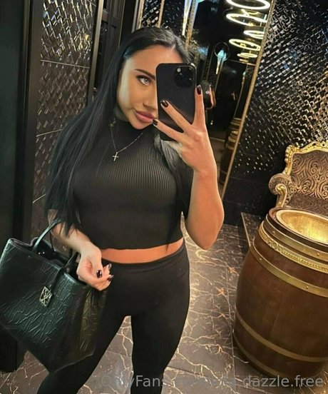 lola dazzle free model pornographische bilder