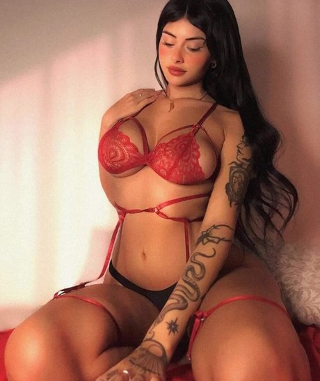 ebony summer onlyfans erwachsene hübsche foto