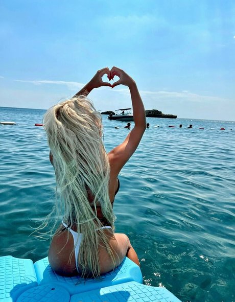 lolaellemodel kunst beste galerie