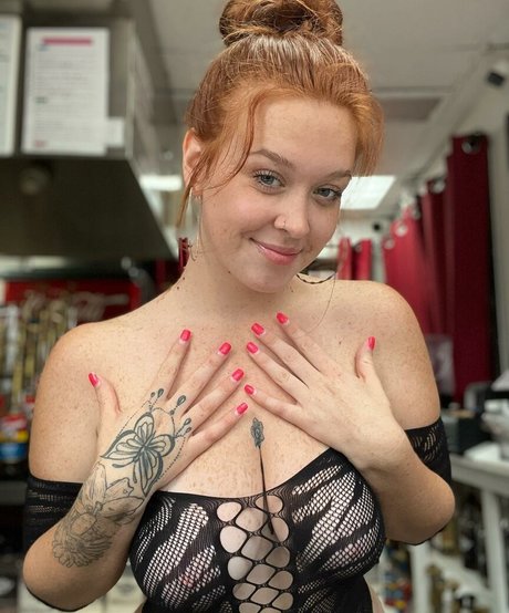 bbyg scarlettt kunst top fotos