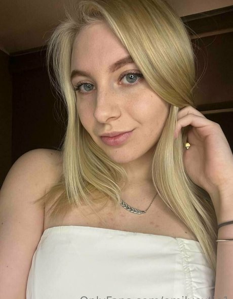 emilycutie1 nackt kostenlose bilder