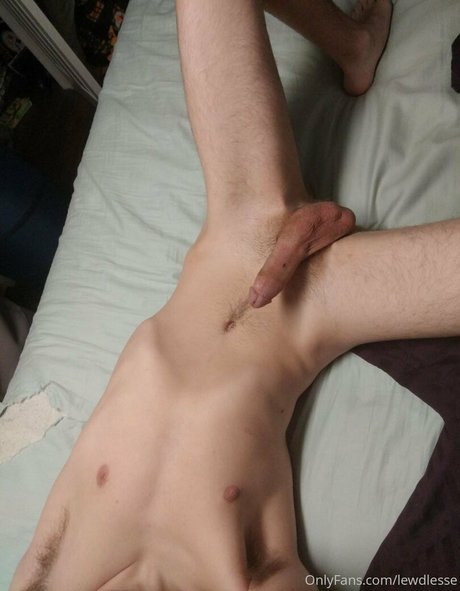 lewdlesse model nackten archiv