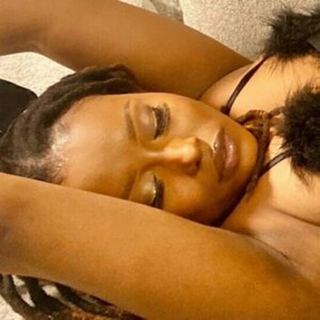 dreadlocksgoddessfree schauspielerin akt bild