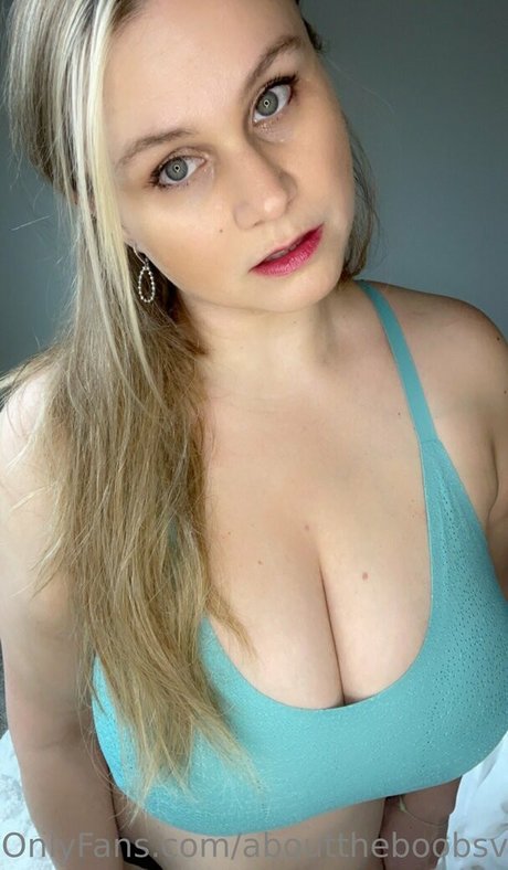 abouttheboobsvip heiße top bilder