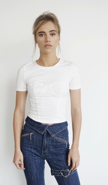 Suki Waterhouse model bilder