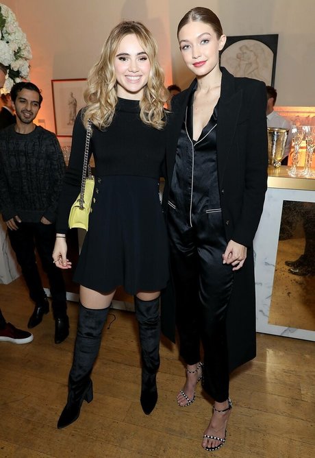 Suki Waterhouse nackt porno galerie