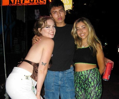 Tiana Renay nacktheit freie galerien