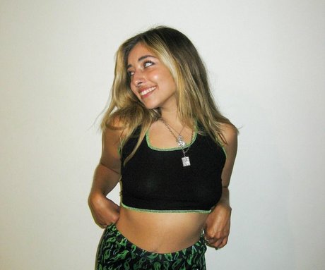 Tiana Renay heiße nette archiv