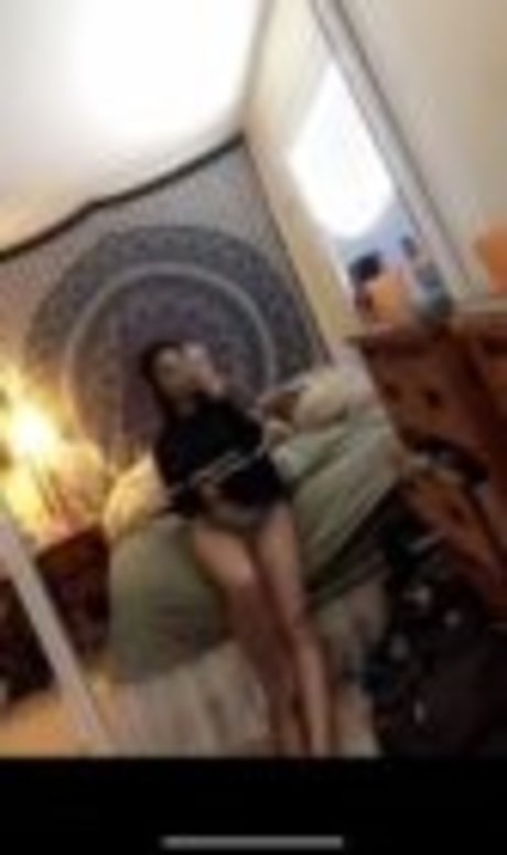 sara maika xxx nackt bild