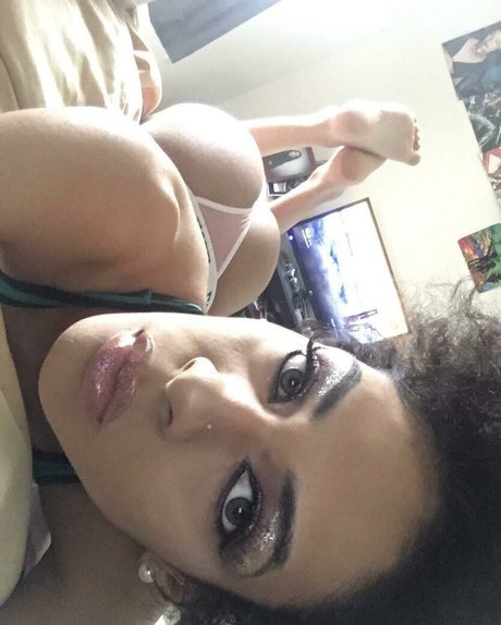 Itsbambii pornostar kunst galerie