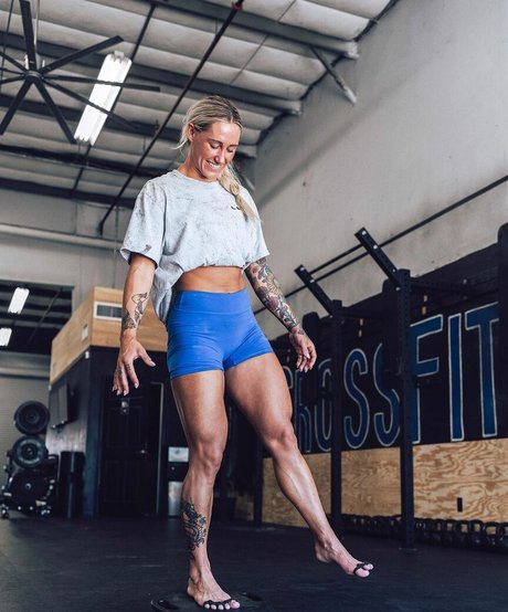 Danielle Brandon hd nackt galerien