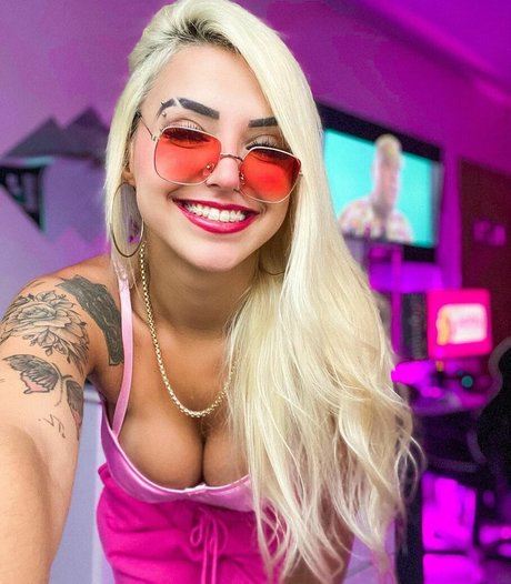 Leticia Ferrazzani sexy hübsche archiv