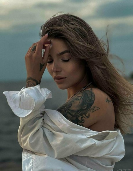 juliawind perfekte erwachsene galerien