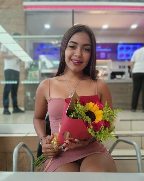 Yuli Rivera erwachsene nackte archiv