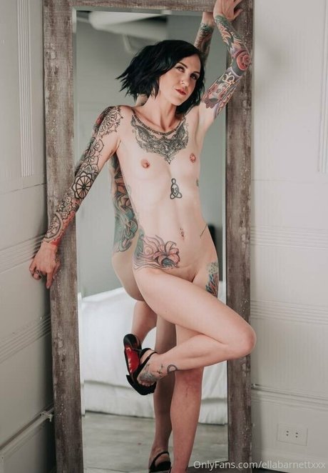 ellabarnettvip schöne erotische galerien