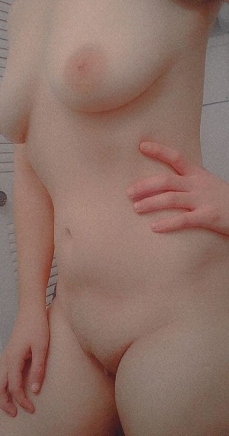 Ellie102416 nackt sexy fotos