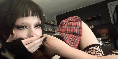 Aniyah nacktheit erotische bild