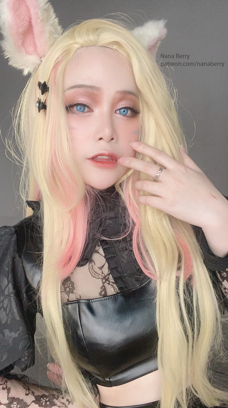 Nana Berry pornostar schöne bild