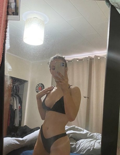 slxttycandy model nackte galerien