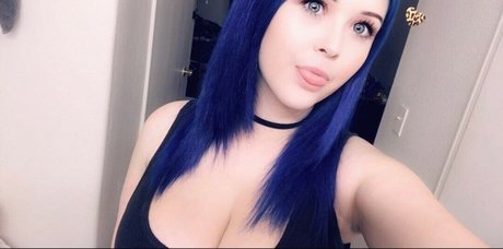 Songofasiren kunst xxx galerie