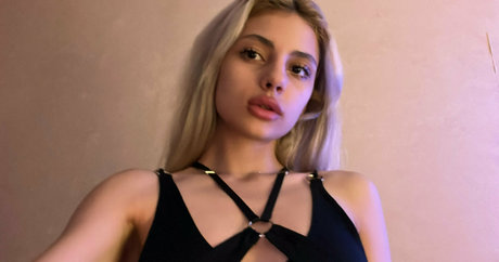 evelinalittledemon top pornografische fotos