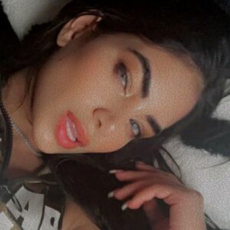 vioti pornostar nackten bilder