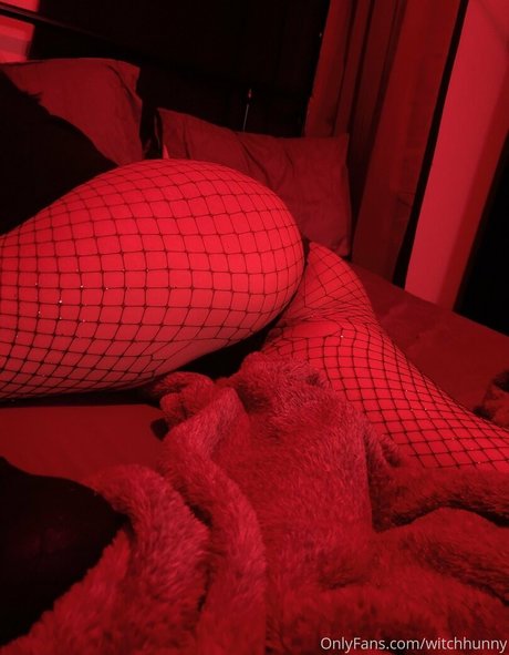 witchhunny porno top foto