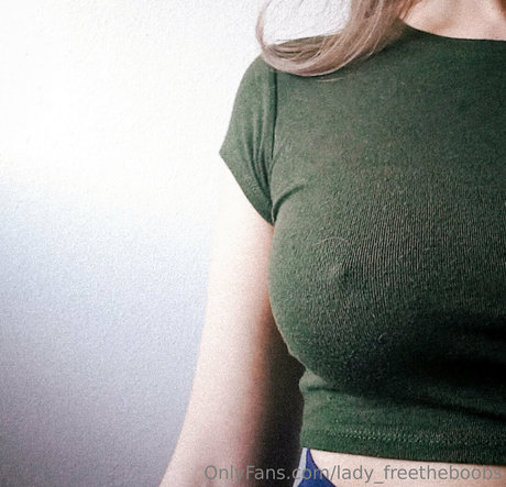 lady freetheboobs hd erwachsene archiv