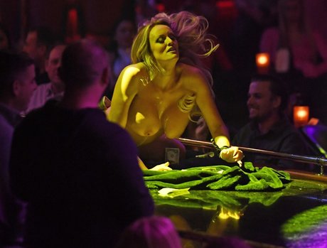 Stormy Daniels model beste fotos