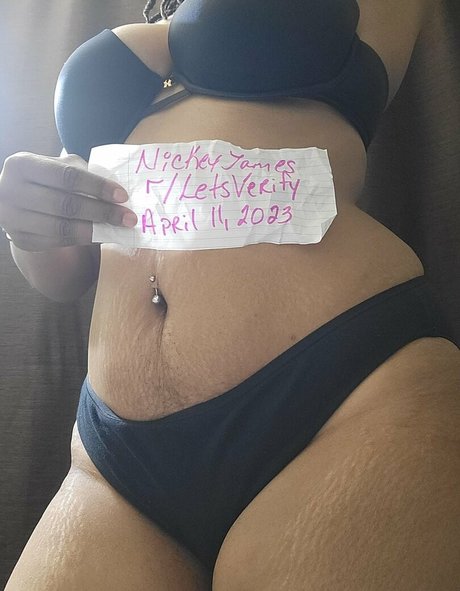 Nickey James kunst pornografische fotos