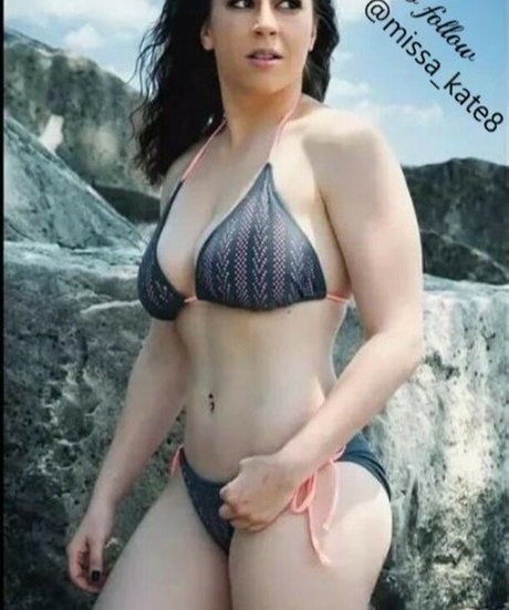 Molly Nova erotische galerien