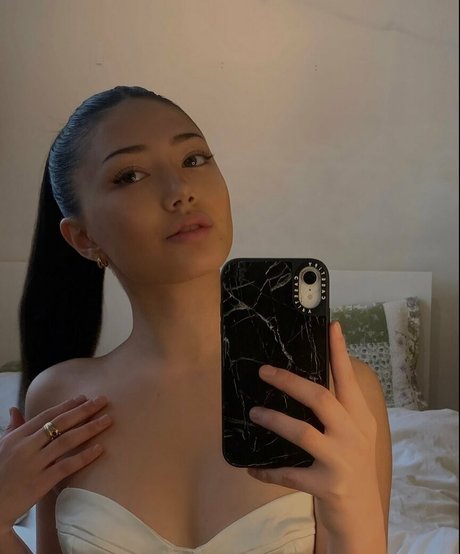 Miku Martineau kostenlose nackt galerien