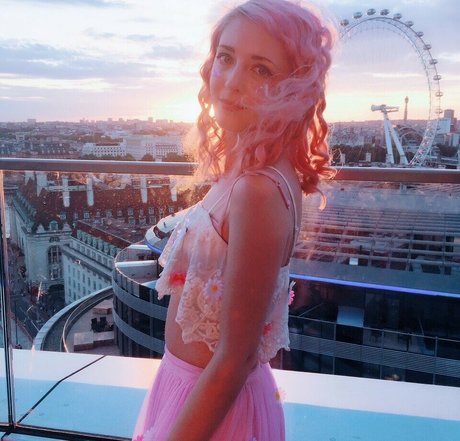 Connie Glynn schöne pornographische galerie