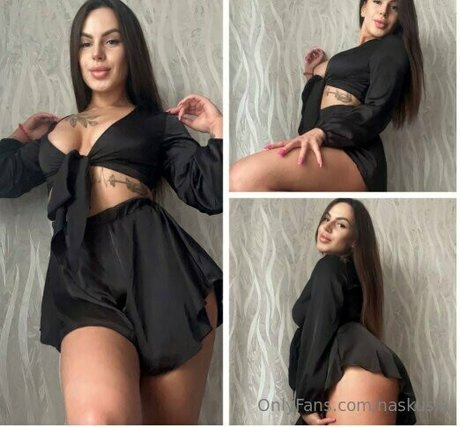 naskusia hübsche akt bild