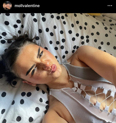 Moll Valentine nacktheit heiße galerien