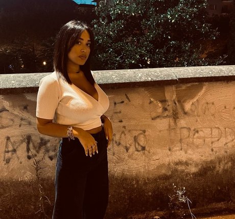 Rita Senatore hd sexy galerien