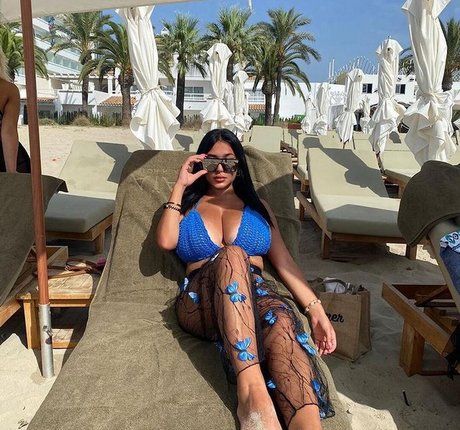 Rita Senatore perfekte nackt bild