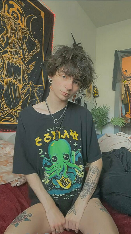 Babyyzee hd sexy bild