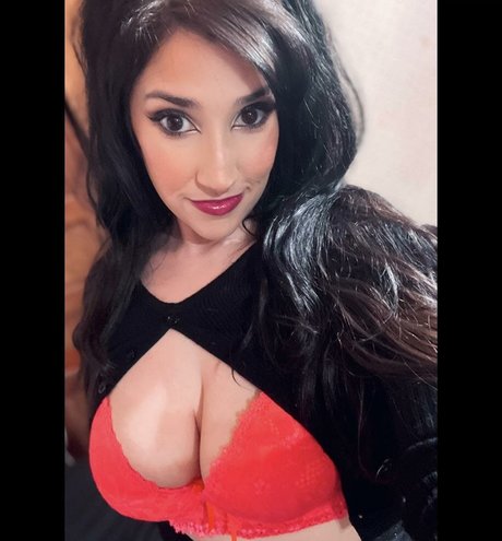 kxoxoxk model akt bilder