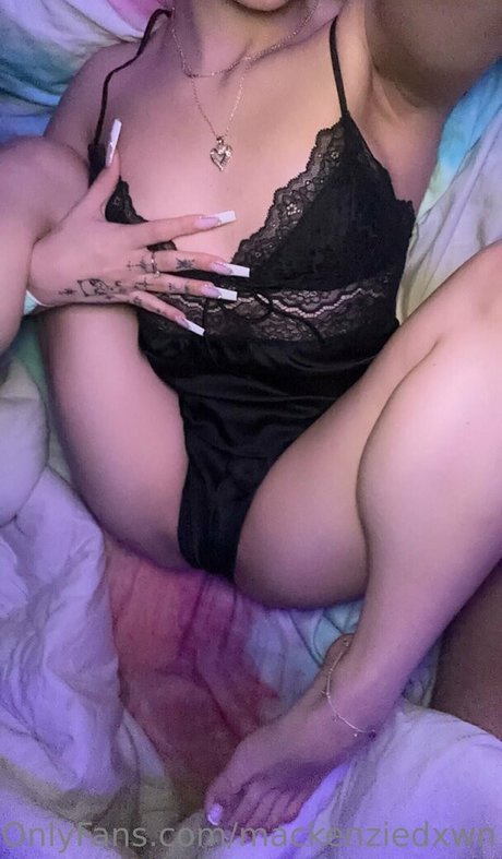 mackenziedxwn model freie bild